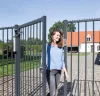 Locinox VERTICLOSE-2 nagy teljesítményű hidraulikus kapucsukó 90°-os és 180°-os zsanérokhoz (ezüst)