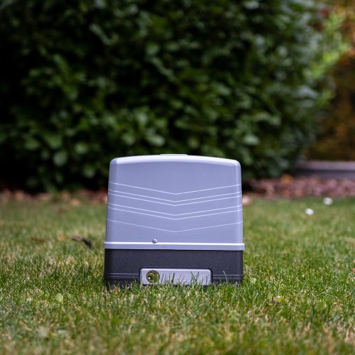 MyGates SLD600 tolókapunyitó motor 600 kg kapusúlyig, talplemezzel